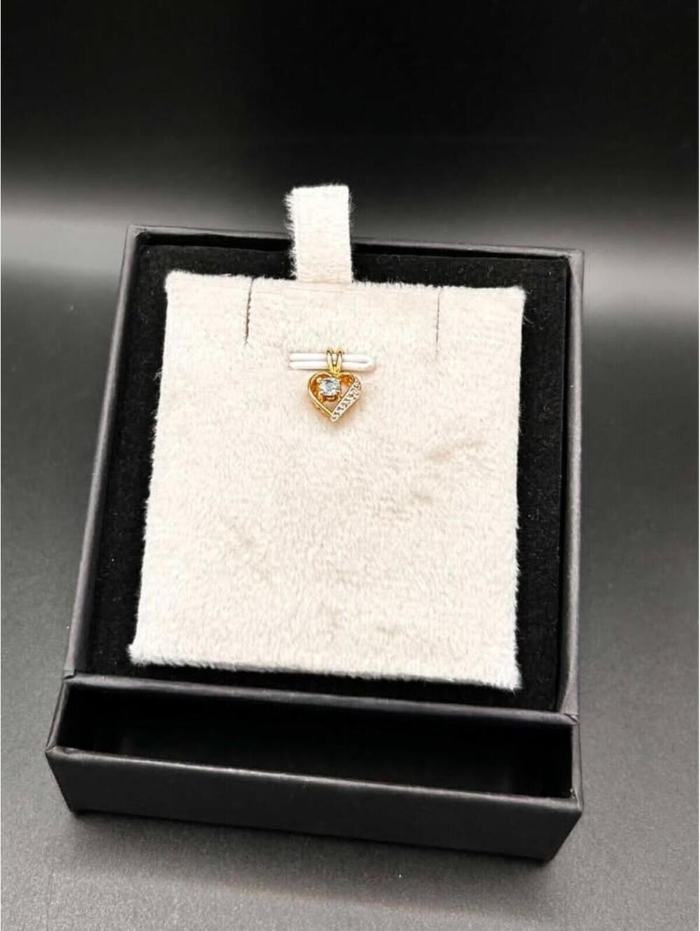 10K Yellow Gold pendant